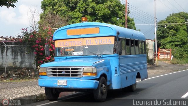 Colectivos El Vig�a 99 por Leonardo Saturno