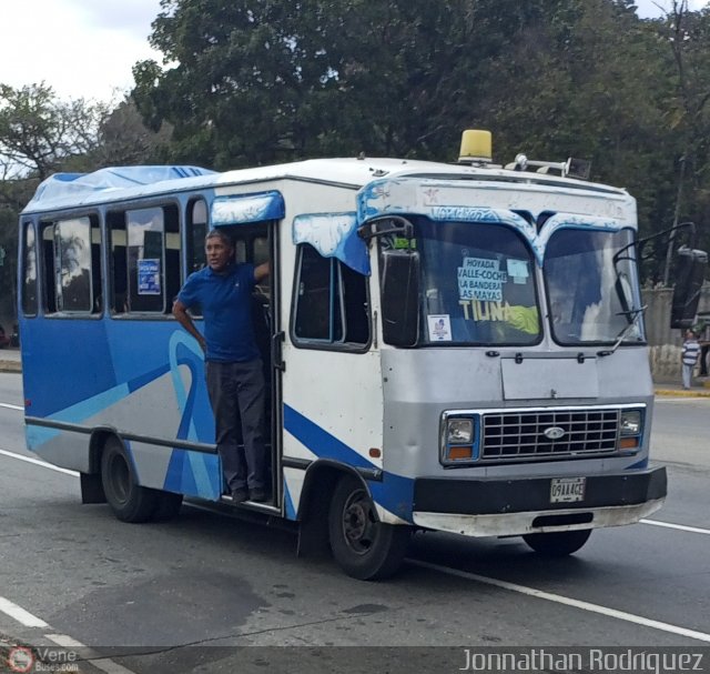 DC - A.C. de Transp. La Reina De Ciudad Tiuna 045 por Jonnathan Rodr�guez