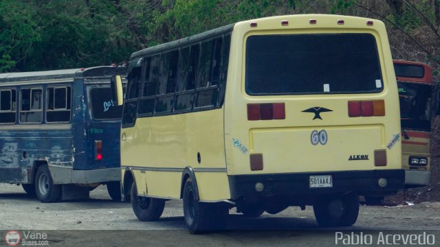 Particular o Desconocido 60 por Pablo Acevedo