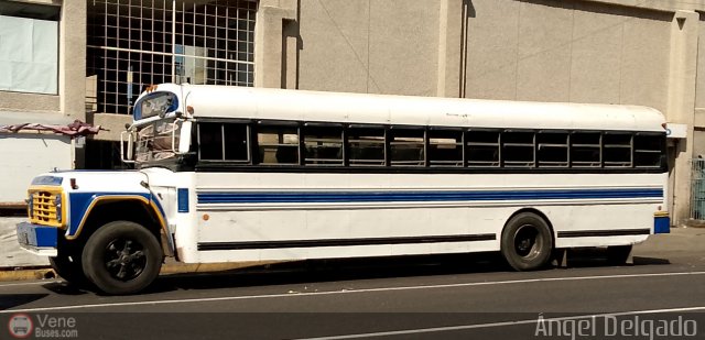 ZU - Ra�l Leoni 22 por �ngel Delgado