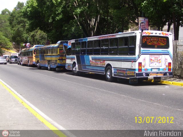 Garajes Paradas y Terminales Caracas por Alvin Rondn