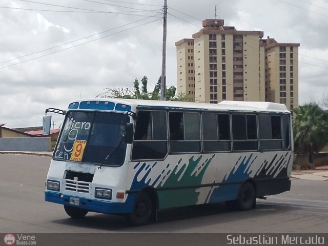 ZU - Micro 9 26 por Sebasti�n Mercado