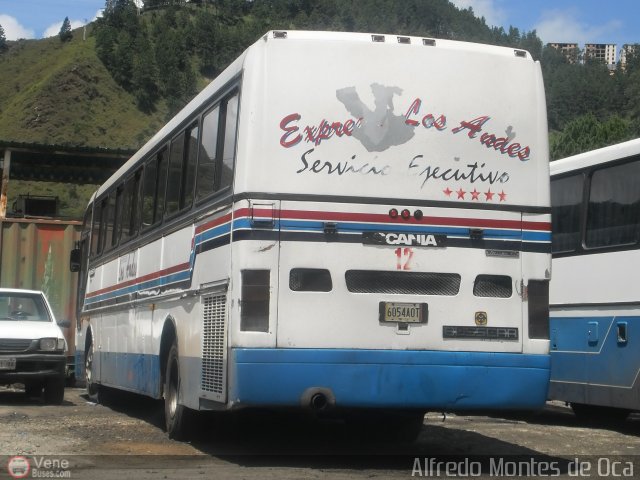 Expresos Los Andes 12 por Alfredo Montes de Oca