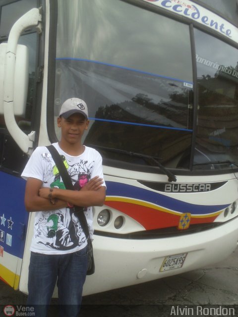 Nuestra gente Alvin por Alvin Rondn