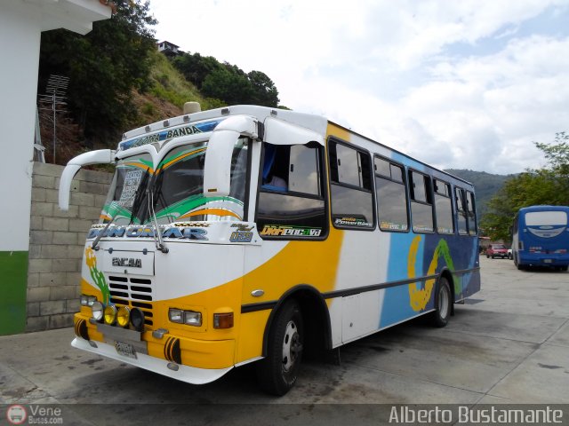 ME - L�nea La Otra Banda 25 por Alberto Bustamante