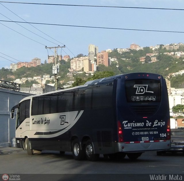 Turismo de Lujo 104 por Waldir Mata