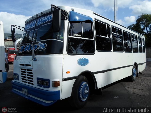 L�nea 12 de Octubre 013 por Alberto Bustamante