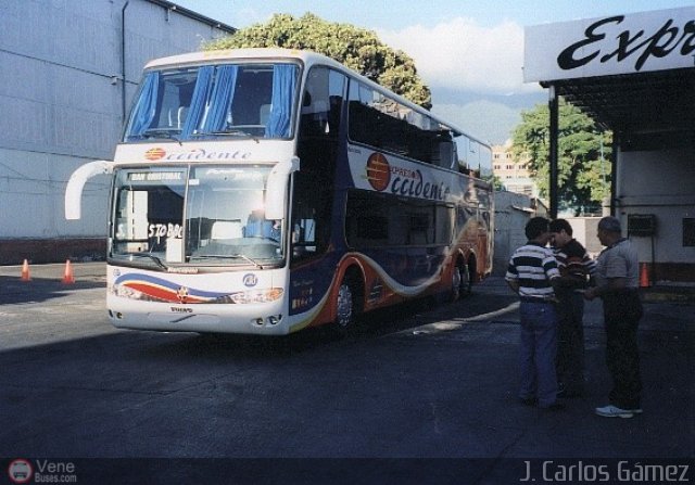 Expresos Occidente 138 por J. Carlos G�mez