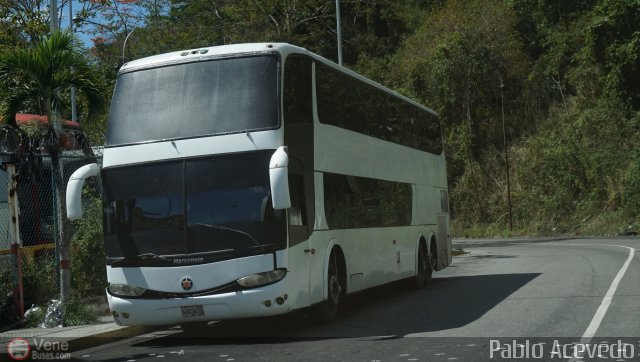 Particular o Desconocido 0555 por Pablo Acevedo