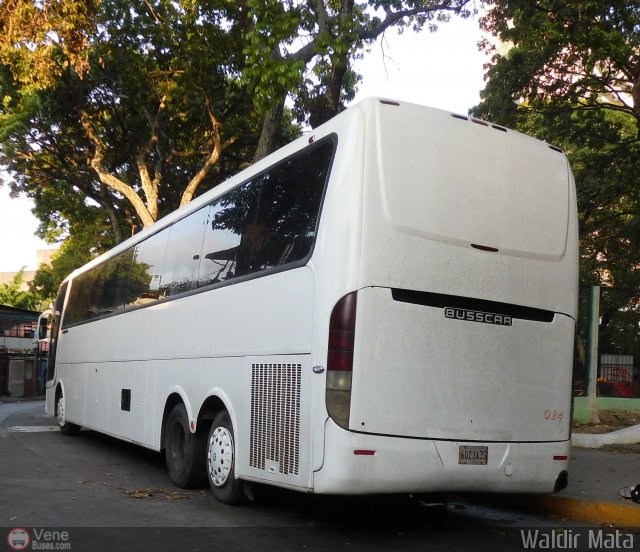 Particular o Desconocido 0024 por Waldir Mata