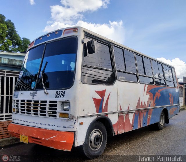 MO - A.C. de Conductores Jos� F�lix Ribas 1636 por Javier Arretureta