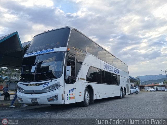 Expresos M�rida 0077 por Juan Carlos Humbria