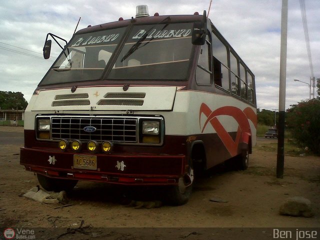 L�nea Hermanos Unidos S.C. 15 por Benjamin Magdaniel