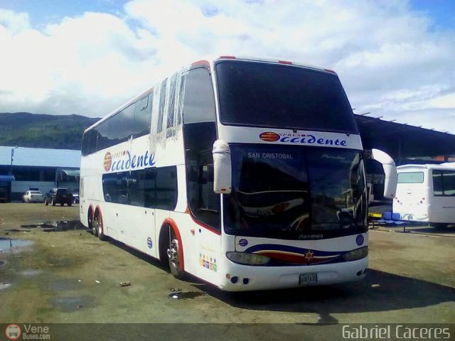 Expresos Occidente 320 por Gabriel C�ceres