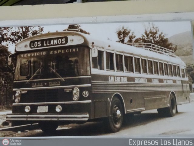 Expresos Los Llanos 035 por Pablo Acevedo