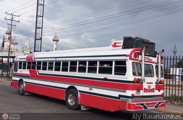 Expresos G�ig�e 24 por Aly Baranauskas