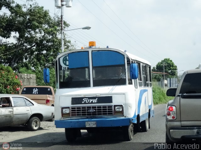 Particular o Desconocido 92 por Pablo Acevedo