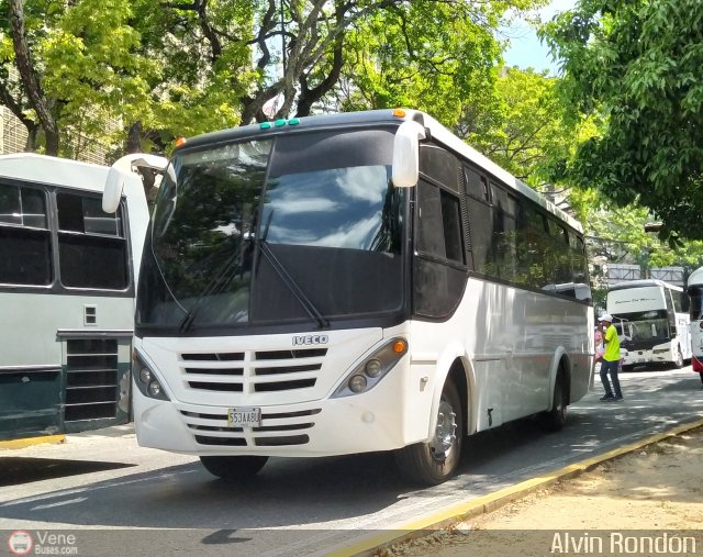 Particular o Desconocido AR-999 por Alvin Rond�n