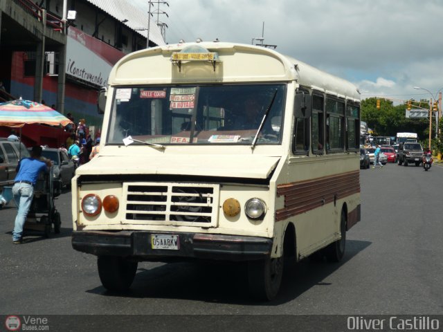 DC - S.C. Plaza Espa�a - El Valle - Coche 154 por Oliver Castillo