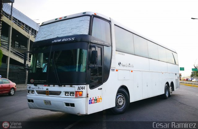 Transporte Los Siervos de Dios 1044 por C�sar Ram�rez