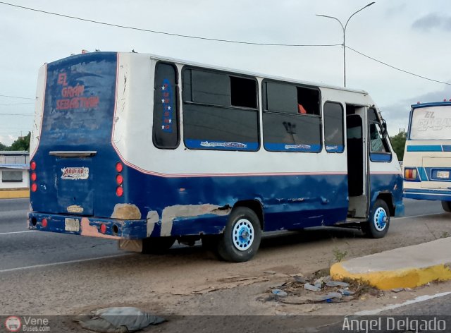 ZU - U.C. Barrio La Polar 810 por ngel Delgado