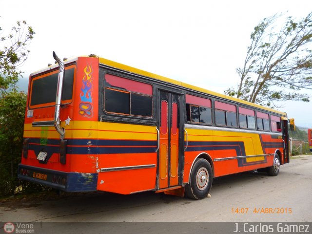 L�nea Sanare 10 por J. Carlos G�mez