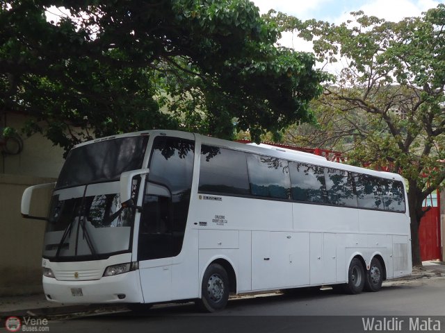 Cruceros Oriente Sur 343 por Waldir Mata