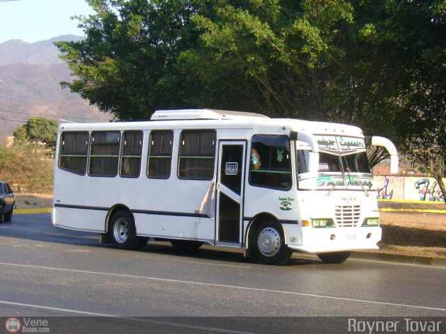 Unin Victoria 24 por Royner Tovar