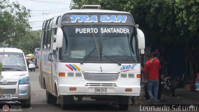 Transporte Trasan 507 por Leonardo Saturno