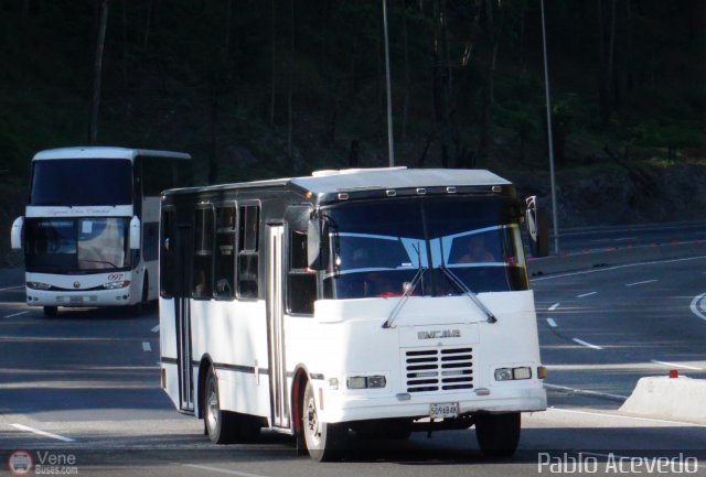 Particular o Desconocido Miranda por Pablo Acevedo