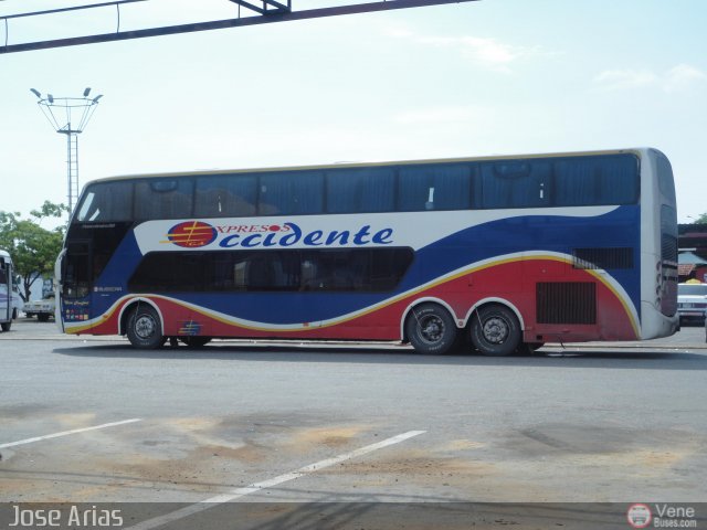 Expresos Occidente 380 por Jos� Arias