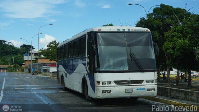 Particular o Desconocido 02 por Pablo Acevedo