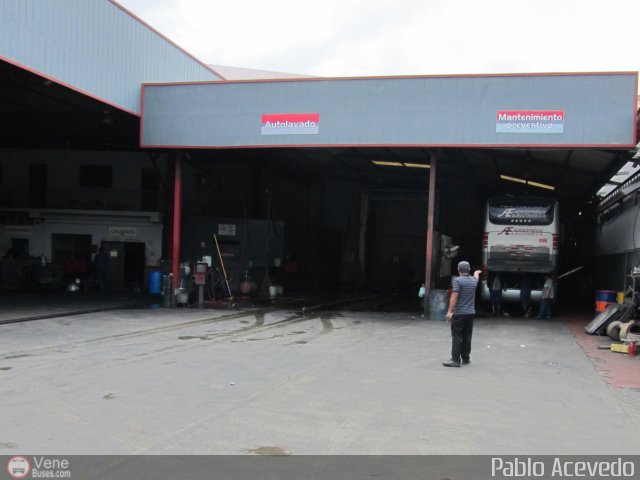 Garajes Paradas y Terminales Caracas por Pablo Acevedo