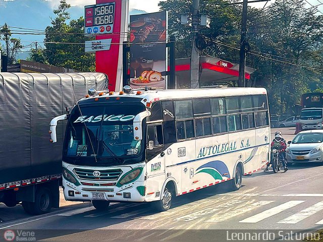 Particular o Desconocido 2538 por Leonardo Saturno