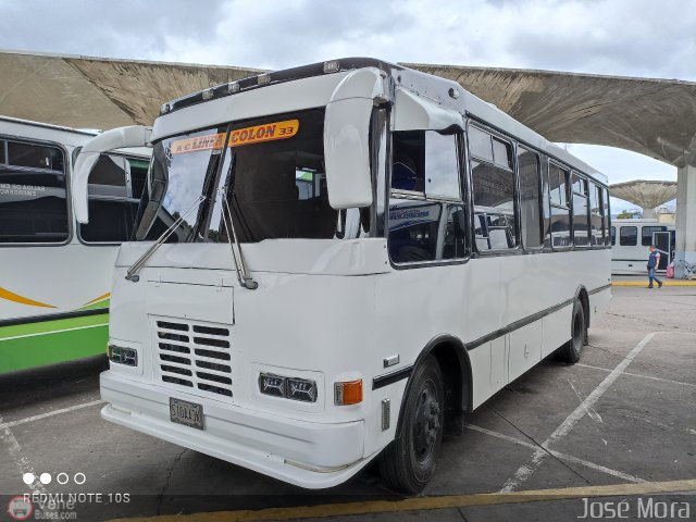 A.C. L�nea Col�n 33 por Jos� Mora