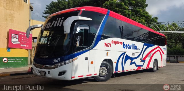Expreso Brasilia 7671 por Joseph Puello