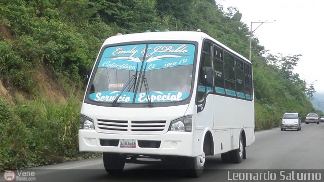 Colectivos El Vig�a 19 por Leonardo Saturno