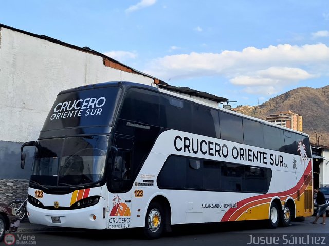 Cruceros Oriente Sur 123 por Josue S�nchez