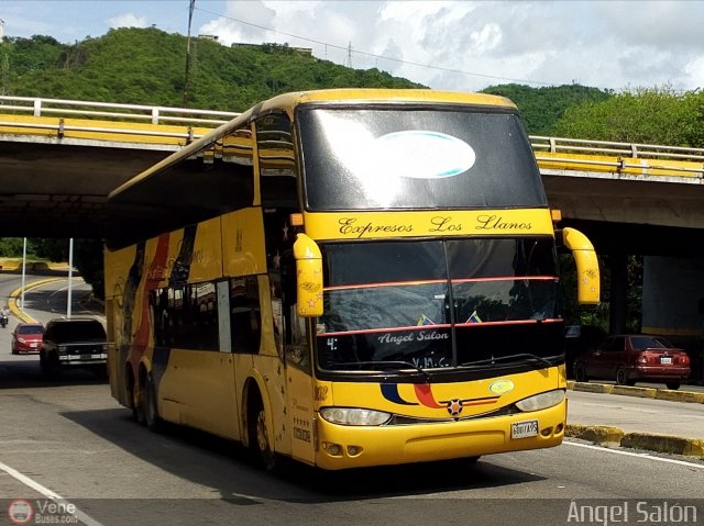 Expresos Los Llanos 202 por �ngel Sal�n