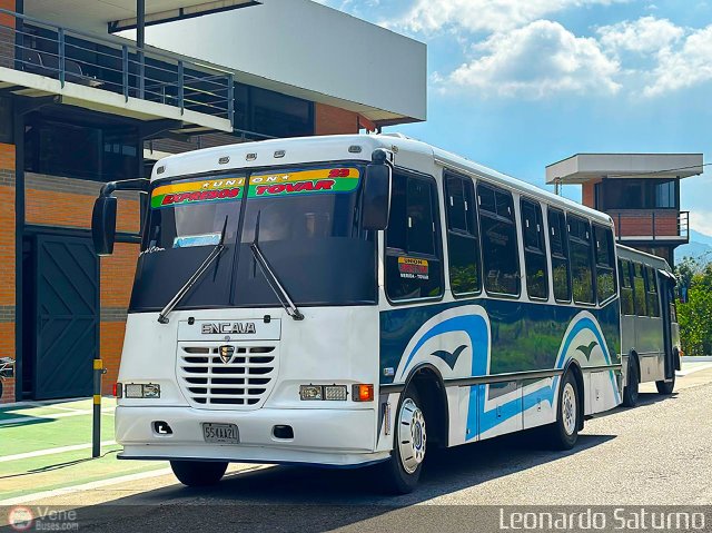 Uni�n Expresos Tovar 23 por Leonardo Saturno