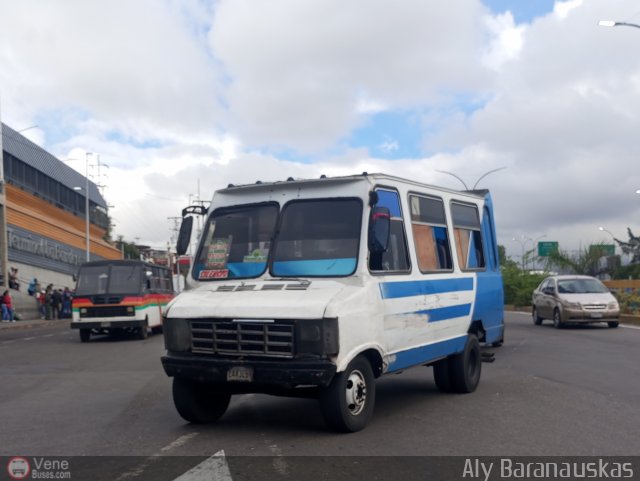 Ruta Metropolitana de La Gran Caracas 32 por Aly Baranauskas