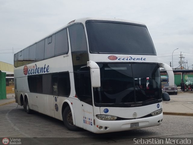 Expresos Occidente 227 por Sebasti�n Mercado