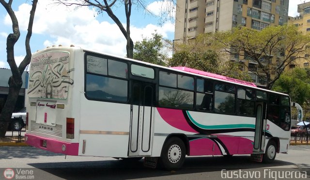 Expresos Camarg�i ND por Gustavo Figueroa