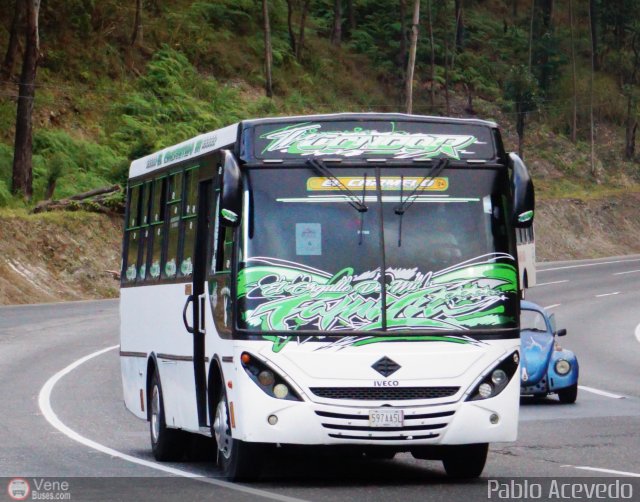 Particular o Desconocido 24 por Pablo Acevedo