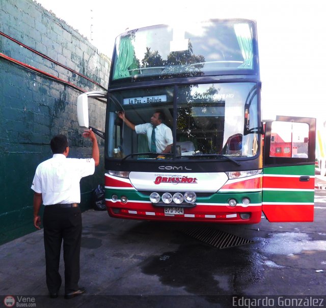 Expreso Internacional Orme�o 0118 por Waldir Mata