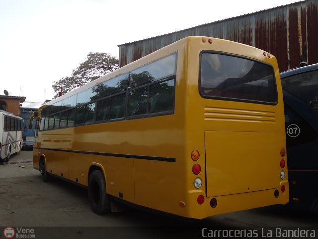 Uso Oficial 6115 por Waldir Mata