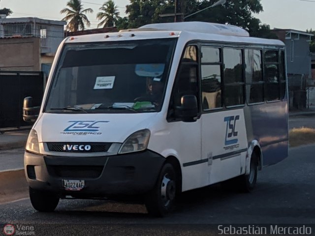 Uso Oficial 999 por Sebasti�n Mercado