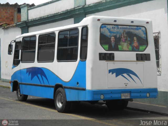 TA - A.C. L�nea Jos� Amando P�rez 11 por Jos� Mora