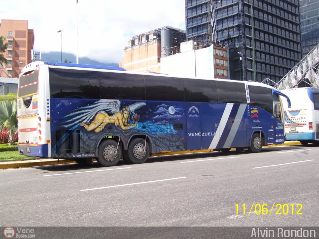 Particular o Desconocido 1027 por Alvin Rond�n