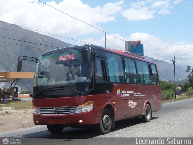 Particular o Desconocido 887 por Leonardo Saturno